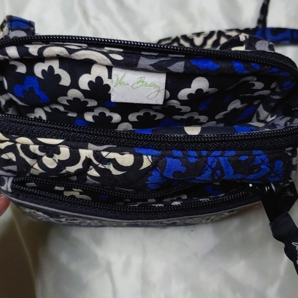 Vera Bradley Baroque Quilted Crossbody Purse and Matching Coin Purse - Picture 3 of 7